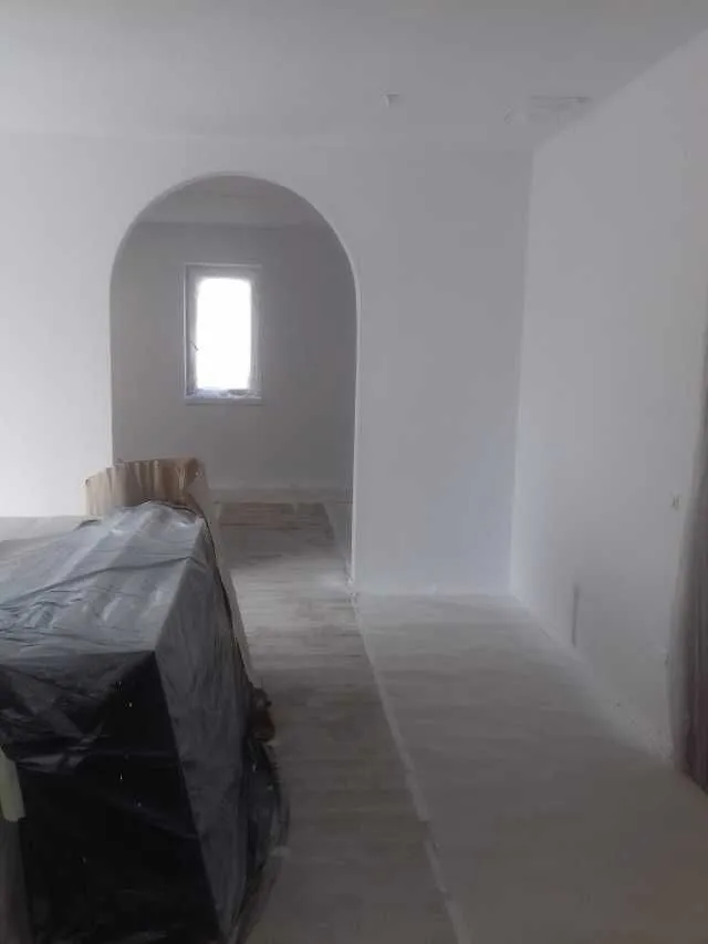 Tinci si glet mecanizat aplicare tencuiala decorativa zugraveli Sibiu - Imaginea 2
