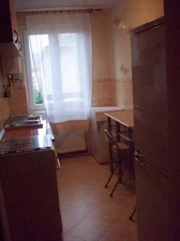 inchiriez apartament - Imaginea 2