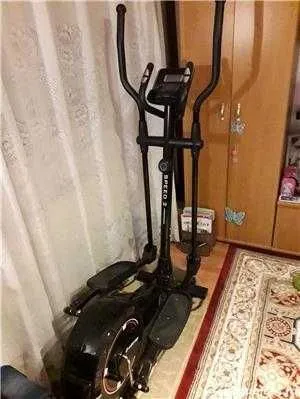 BICICLETA ELIPTICA - Imaginea 1