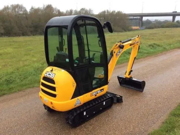 Excavator JCB 801c8CTS - Imaginea 3