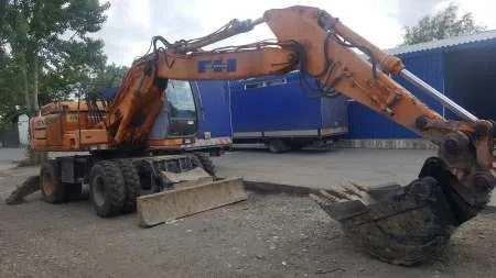 Excavator pe roti 18t, excavatoare pe pneuri 18t in Bucuresti si ilfov, Chitila, Mogosoaia, Otopeni, Buftea, Corbeanca, Voluntar - Imaginea 1