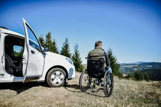 Transport persoane cu handicap - Imaginea 4