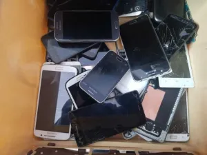Cumpar Telefoane si Laptopuri