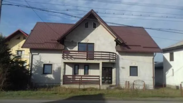 Casa mansardata de vanzare - Imaginea 1