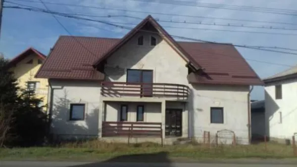 Casa mansardata de vanzare - Imaginea 1