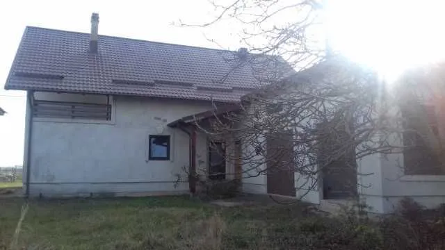 Casa mansardata de vanzare - Imaginea 2