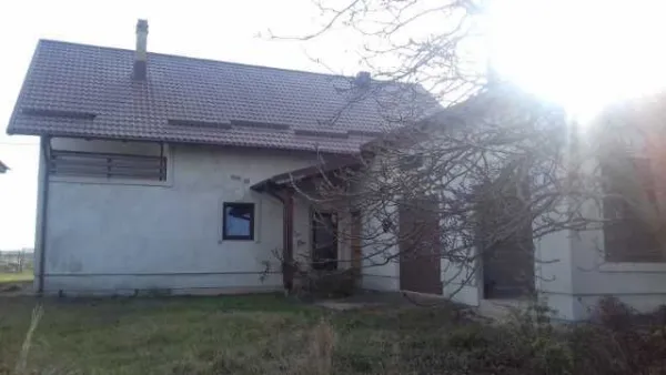 Casa mansardata de vanzare - Imaginea 2