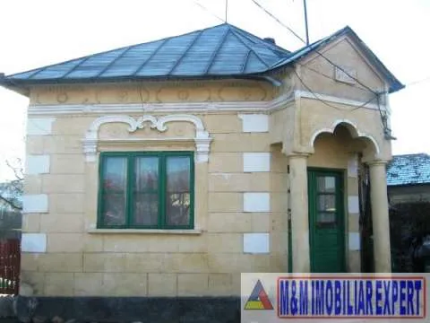 Vand Complex Case Stil Apartamentat Campulung Muscel - Semicentral. - Imaginea 2