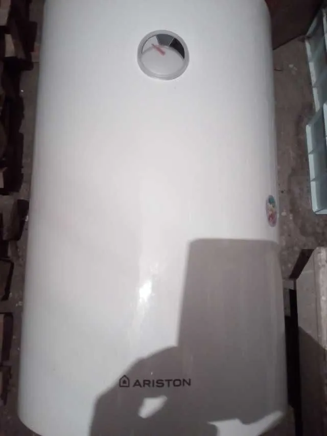 Vand boiler ariston 80lsi 15l - Imaginea 1