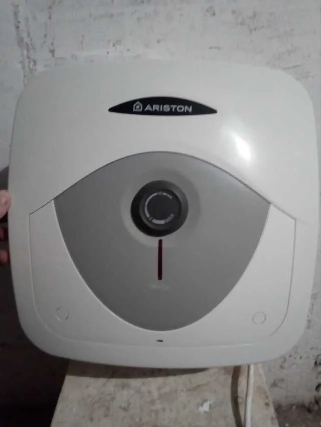 Vand boiler ariston 80lsi 15l - Imaginea 3
