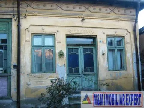 Vand Complex Case Stil Apartamentat Campulung Muscel - Semicentral. - Imaginea 4