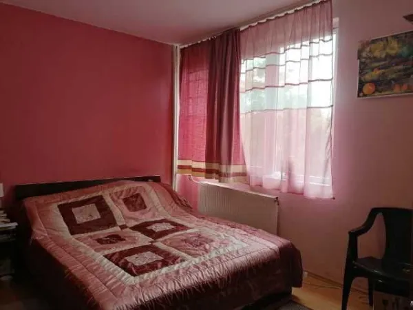 PF vand sau schimb apartament cu 2 camere, tip B,  etaj 1. din 4 ( 1/ 4) , suprafata utila 45 mp, Rogerius, Oradea - Imaginea 3