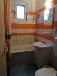 PF vand sau schimb apartament cu 2 camere, tip B,  etaj 1. din 4 ( 1/ 4) , suprafata utila 45 mp, Rogerius, Oradea - Miniatura 4