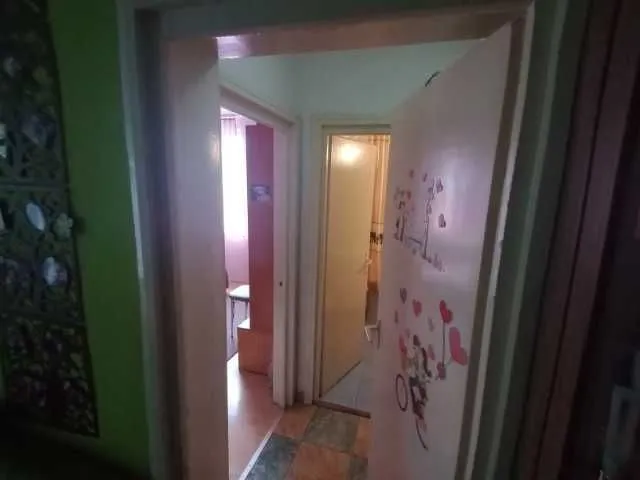 PF vand sau schimb apartament cu 2 camere, tip B,  etaj 1. din 4 ( 1/ 4) , suprafata utila 45 mp, Rogerius, Oradea - Imaginea 5