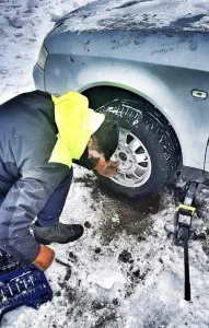 Vulcanizare Tractari Platforma Transport Auto Iasi NON- STOP