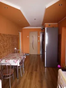 Apartament 2 camere si garaj Tarnaveni