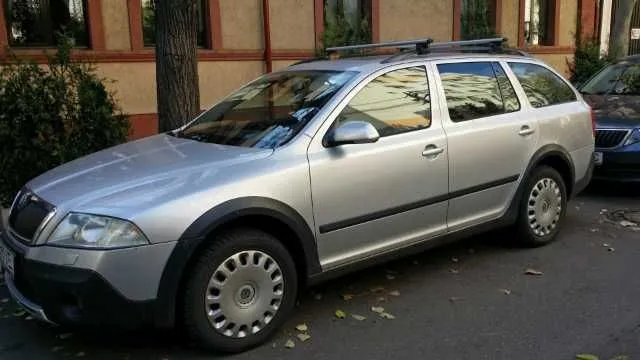 Skoda Scout 2. 0tdi / 140cp 2008 Euro4 220000 km. - Imaginea 1