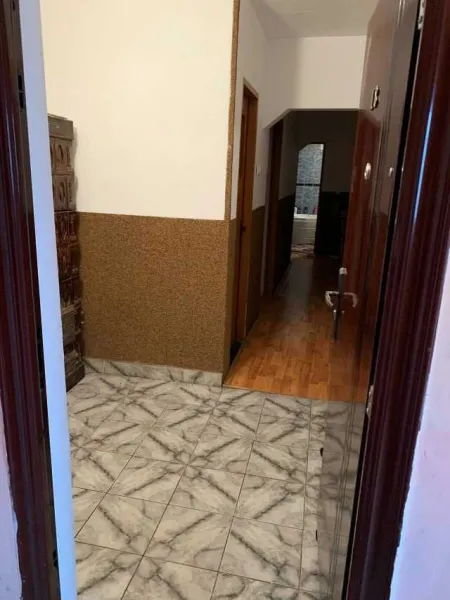VAND APARTAMENT mobilat in Orsova - Imaginea 1