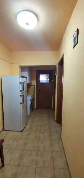 Apartament de inchiriat la mare - Imaginea 1