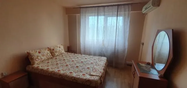 Apartament de inchiriat la mare - Imaginea 3