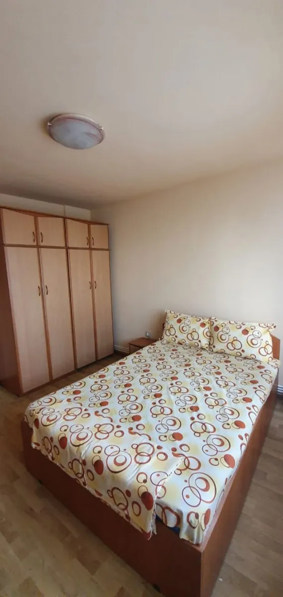 Apartament de inchiriat la mare - Imaginea 4