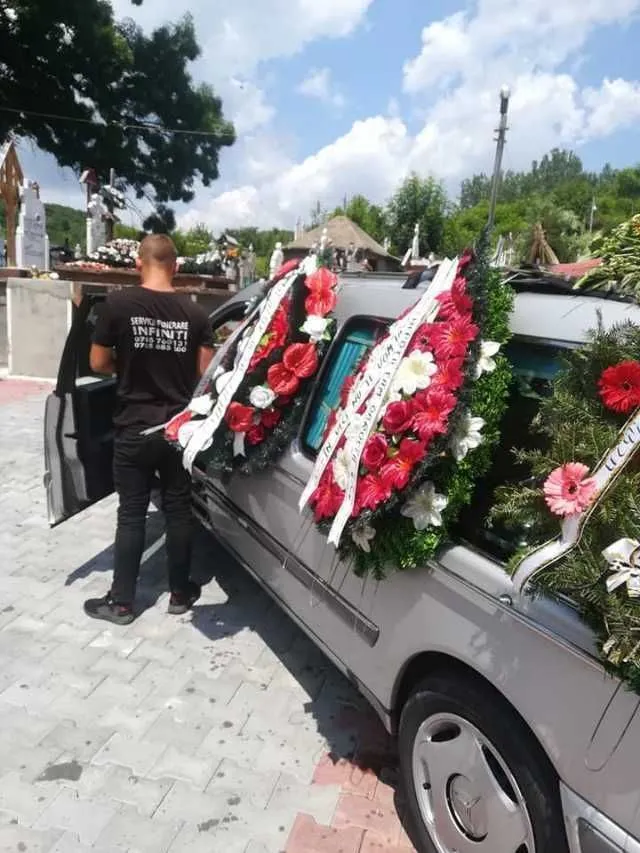 Servicii Funerare Complete Bradesti, Poiana, Gorj si Strehaia - Imaginea 3