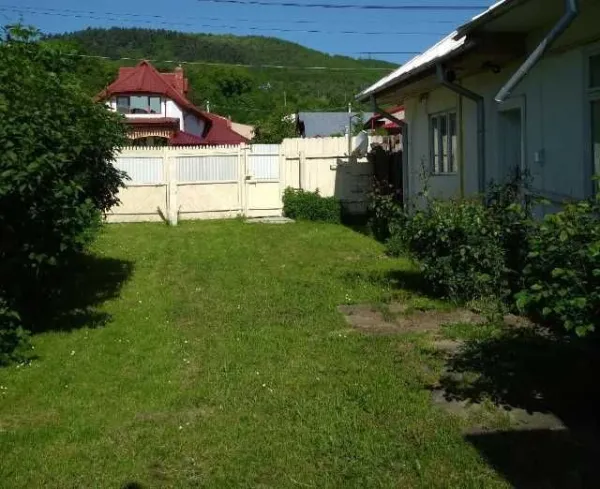 Imobil cu teren 1510 m² zona ultracentrala Moinesti Bacau - Imaginea 4