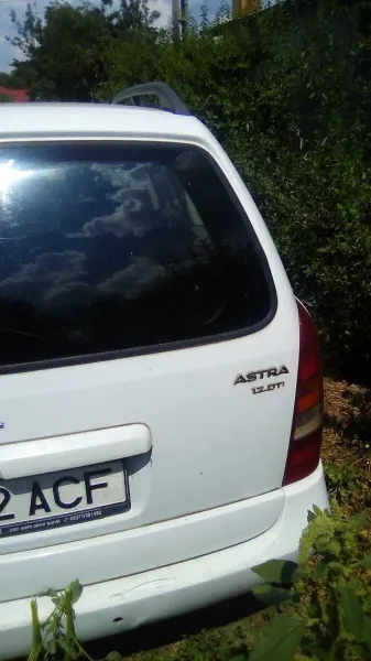 vand opel astra caravan 1, 7 dti - Imaginea 1