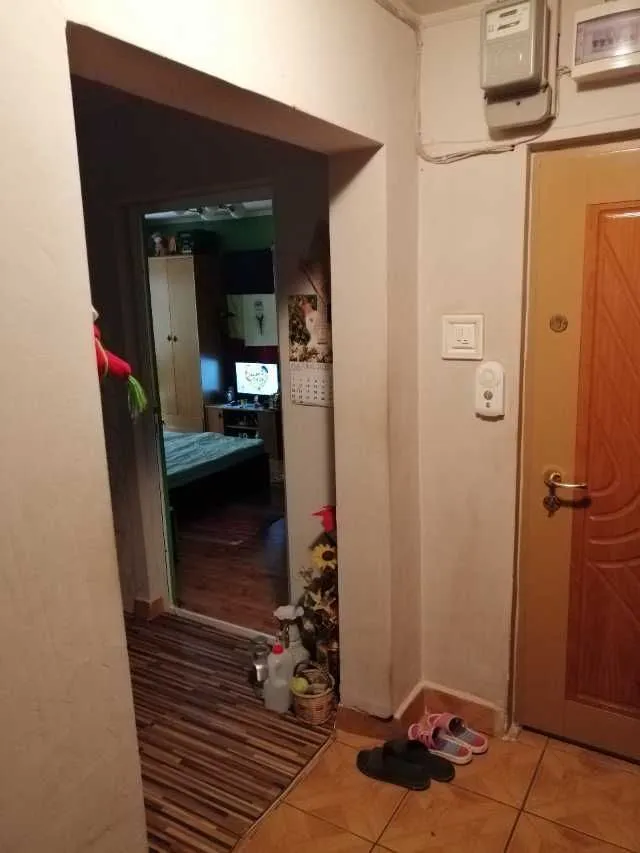 Vanzare apartament - Imaginea 2