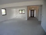 Casa la 5minute de ORADEA ( loc. SANTANDREI) 300 MP CONSTRUIT TOATE UTILITATILE - Miniatura 4