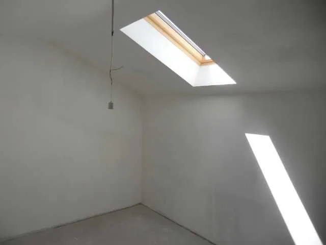 Casa la 5minute de ORADEA ( loc. SANTANDREI) 300 MP CONSTRUIT TOATE UTILITATILE - Imaginea 12