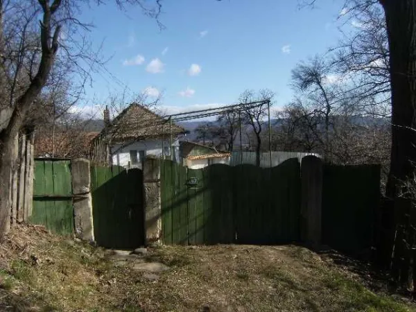 Casa si teren Podei Comanesti - Imaginea 1