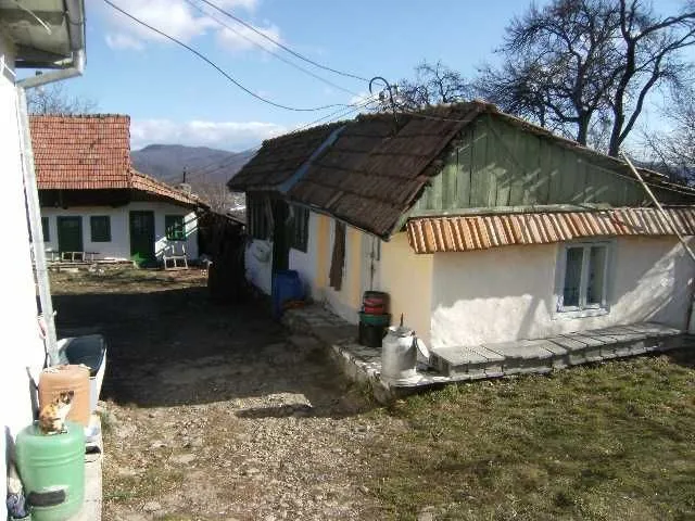 Casa si teren Podei Comanesti - Imaginea 5
