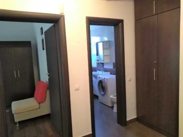 Apartament 2 camere, etaj 2/ 4, confort lux, zona Fundeni, usor accesibil - Imaginea 12
