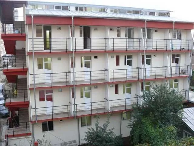 Inchiriem camere pentru muncitori - Imaginea 1