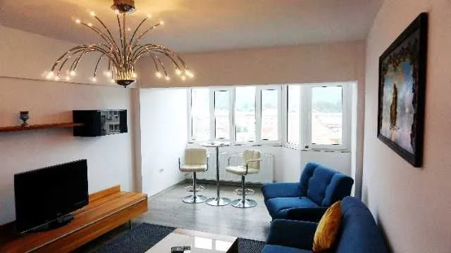 Proprietar vand apartament ultracentral statiunea Calimanesti - Imaginea 1