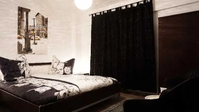 Proprietar vand apartament ultracentral statiunea Calimanesti - Imaginea 4