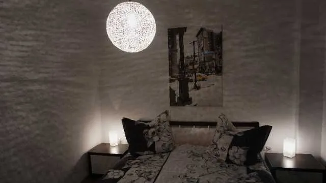 Proprietar vand apartament ultracentral statiunea Calimanesti - Imaginea 5