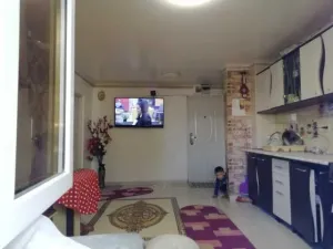 Vand Schimb apartament cu casa