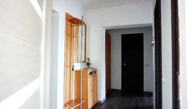Proprietar vand apartament ultracentral statiunea Calimanesti - Imaginea 10