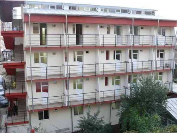 Inchiriem camere pentru muncitori - Imaginea 1