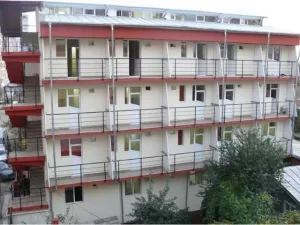 Inchiriem camere pentru muncitori