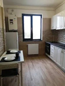 Inchiriez apartament 3 camere pt. 2 studente/ studenti