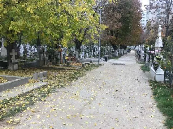 loc de veci in cimitirul Izvorul Nou - Imaginea 1