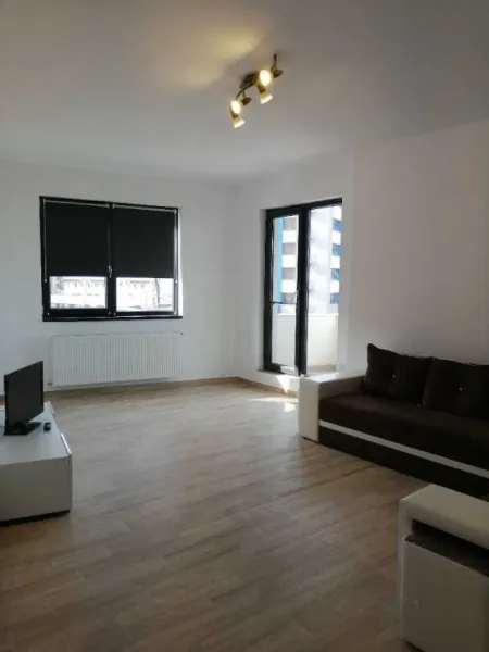 Inchiriez apartament 3 camere pt. 2 studente/ studenti - Imaginea 6
