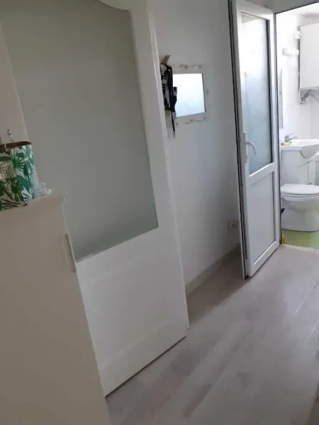 SECTORUL1 BL DINICU GOLESCU VINDEM AP 2 CAMERE ETAJ 1/ 9 - Imaginea 5