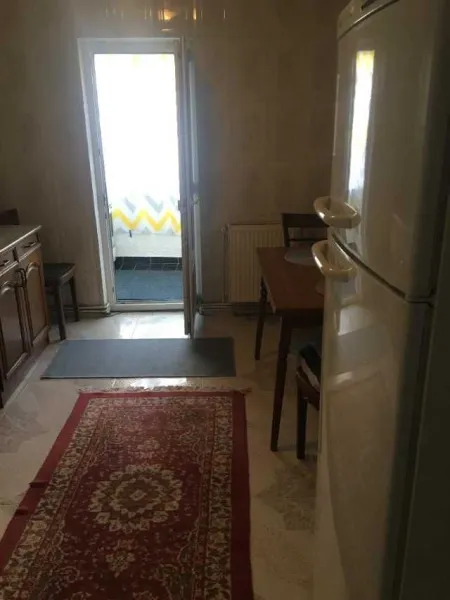 De inchiriat convenabi zona Minisat Apartament 3 Camere - Imaginea 6