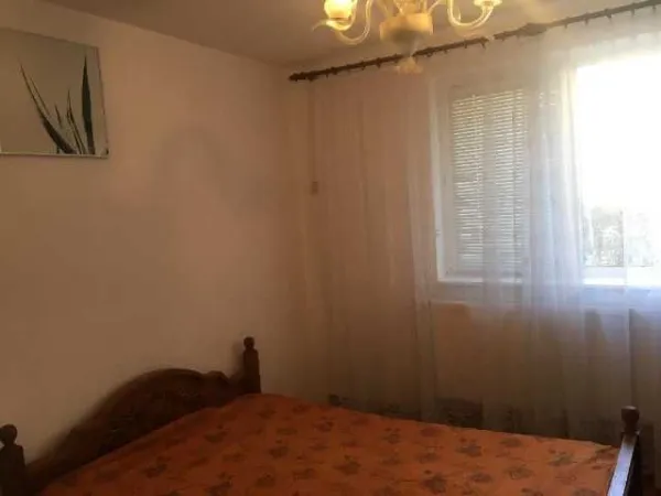De inchiriat convenabi zona Minisat Apartament 3 Camere - Imaginea 8