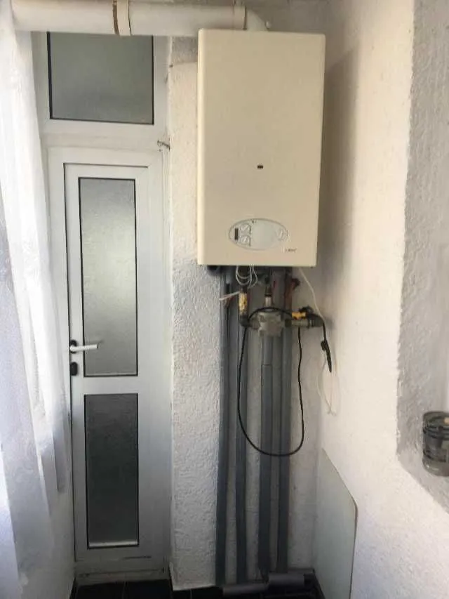 De inchiriat convenabi zona Minisat Apartament 3 Camere - Imaginea 10