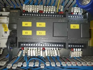 Electronist Industrial Electrocnica Industriala Automatizari Industriale Reparatii roboti industriali scule masini- unelte echip